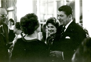 Image description is not available for 1977.111